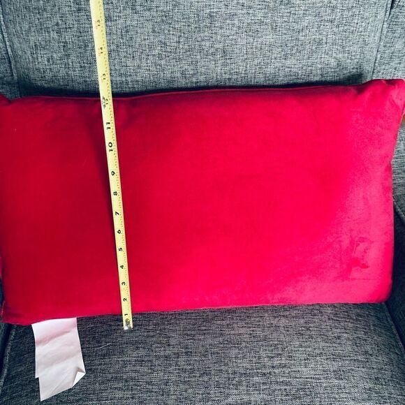 L’Amour Paris Eiffel Tower Valentine Soft Throw Pillow - Picture 4 of 4